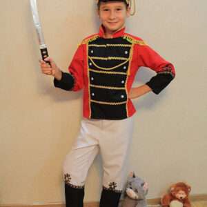 Оловяний солдатик, Гусар